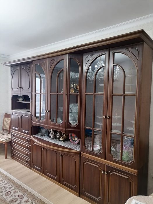 Продам шкаф стенку в хорошем состоянии