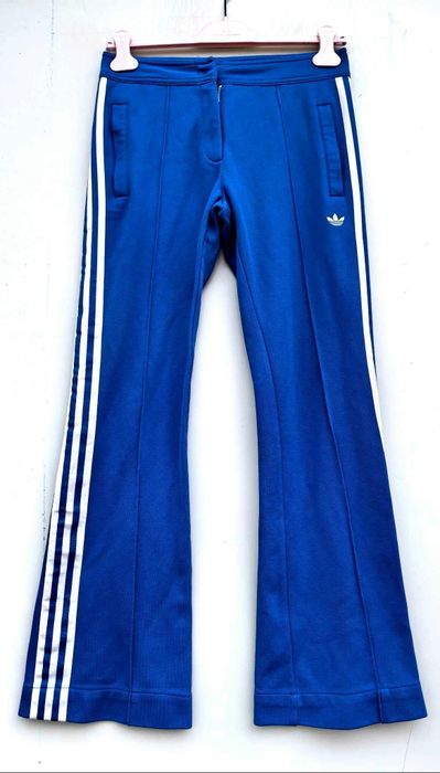 Adidas Originals оригинална дамска долница Хс размер