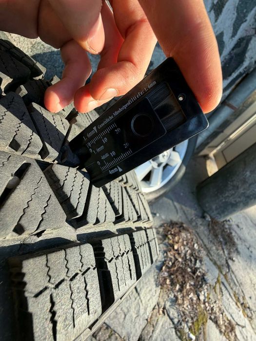 Джанти с гуми за Toyota Rav4 16 цола  с BRIDGESTONE DM-V3 215/70 R16