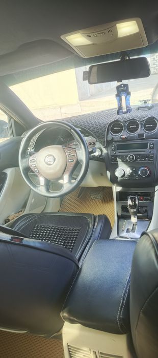 Ниссан алтима 2009