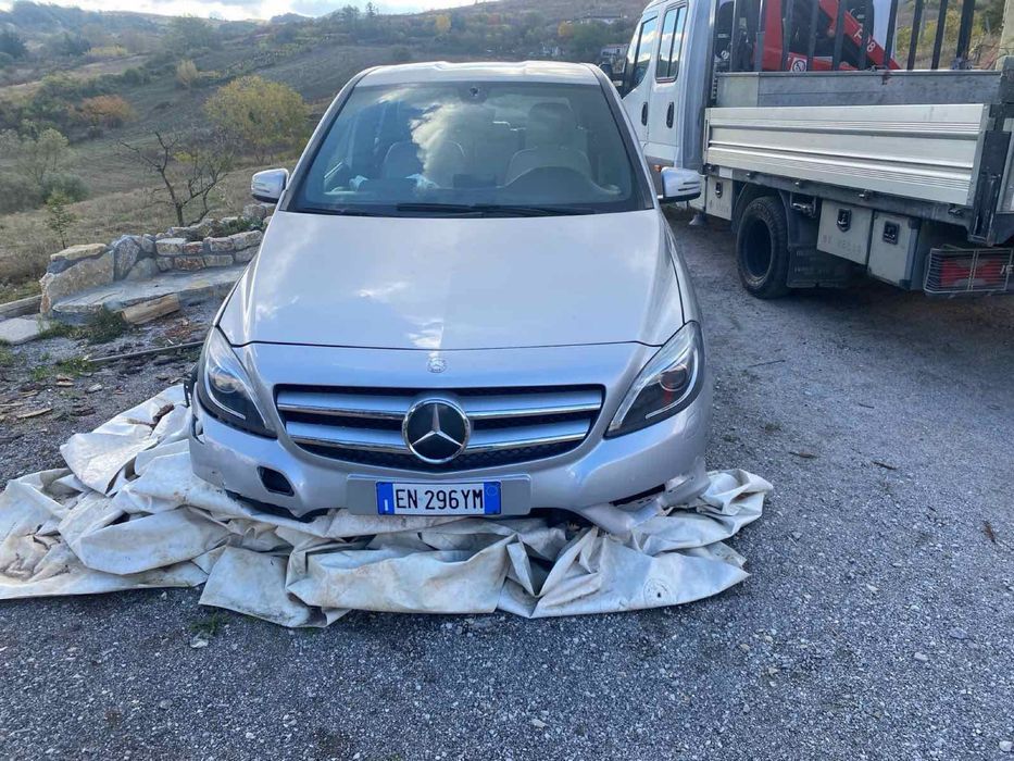 Мерцедес В класа W246 дизел и бензин,ръчна и автомат на части !