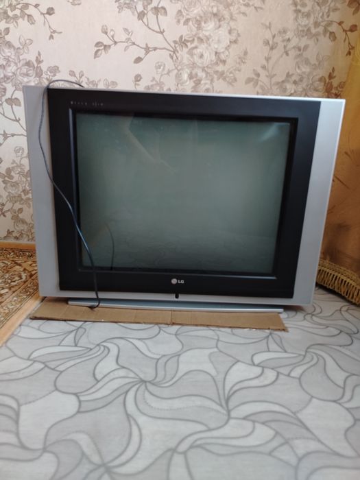 Телевизор LG 29'' (74см)