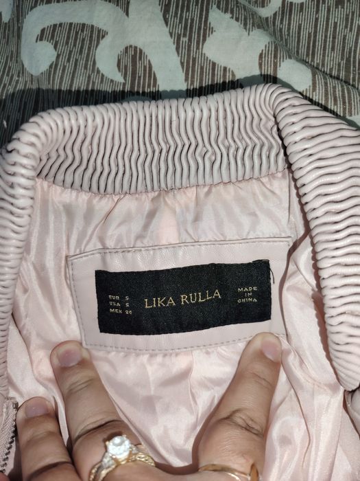 Курточка и пальто на девочку подростка