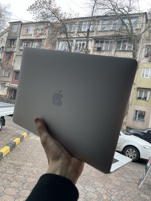 MacBook Pro 2019 16/256 i5 xolati 10/10 ideal ishlashi super