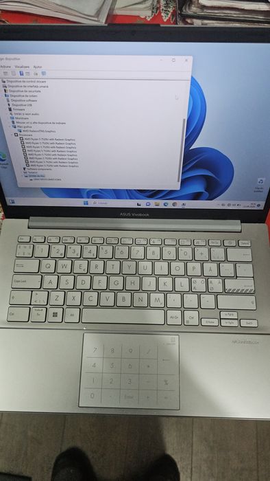 Laptop Asus Vivobook Ryzen 5 7000 16g ram nvme 512