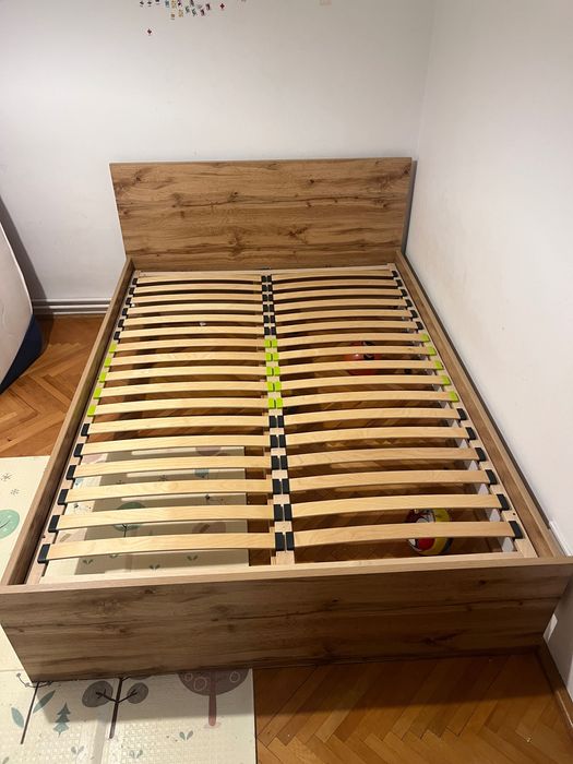Vând mobilă cameră copil