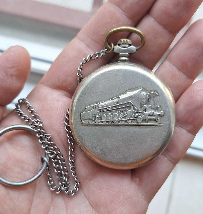 Джобен часовник МЪЛНИЯ ВЛАК