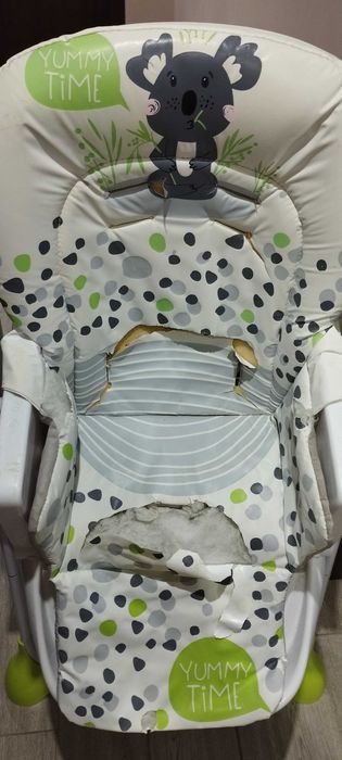 Продавам бебешко столче за хранене