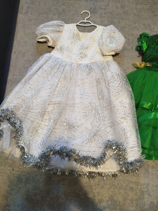 Продам платья для девочки