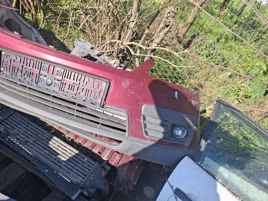 Vand bara fata ford cMAX an 2006 bună fără defecte complecta