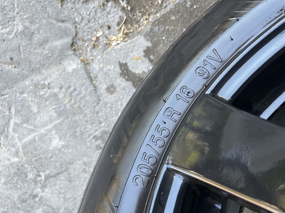 Джанти Dezent 16 с гуми