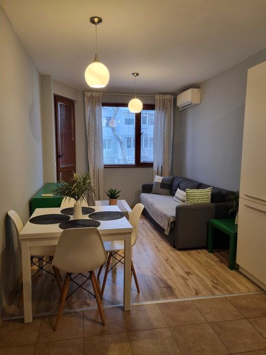 Двустаен апартамент с подземен гараж- Базар Левски