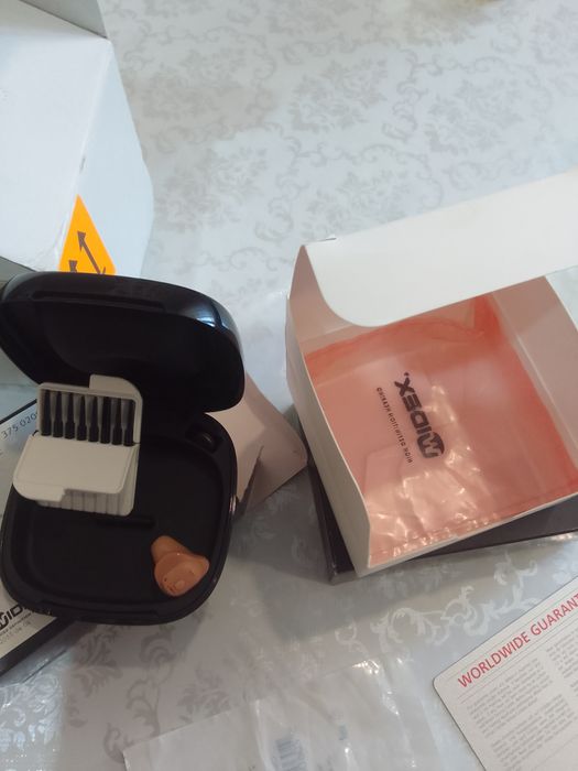 Слуховой аппарат пара две штуки