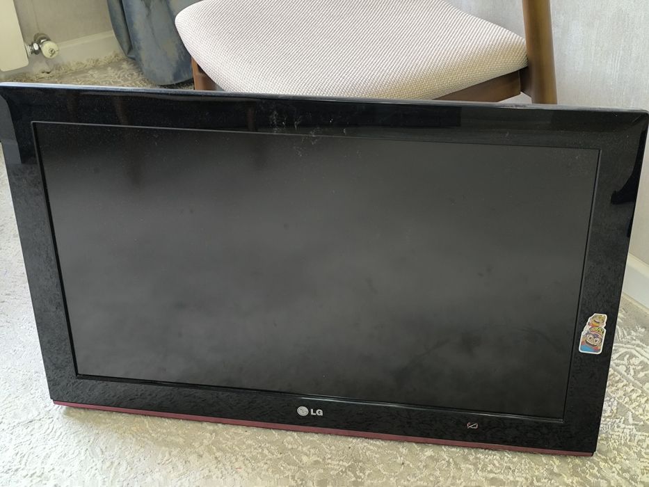 LG 32LD345 телевизор 32