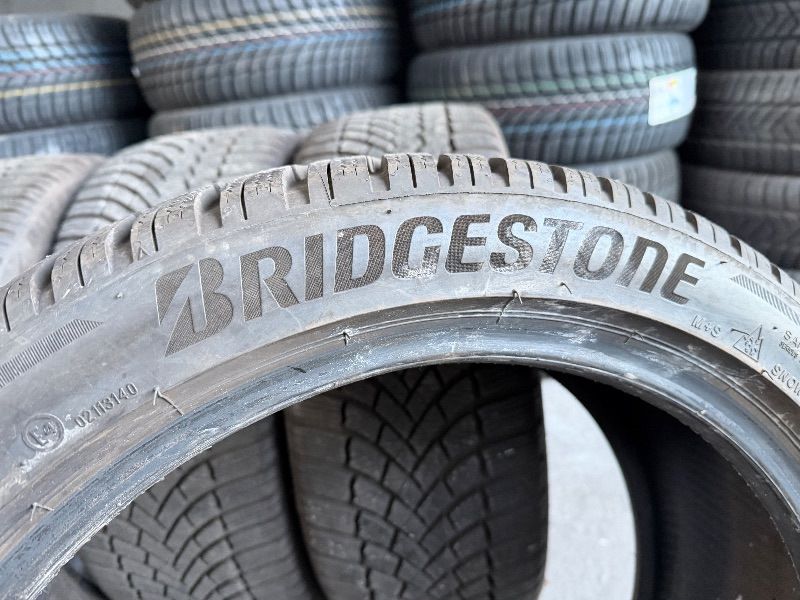 225/45/18 Bridgestone, зимни гуми - 4 бр.