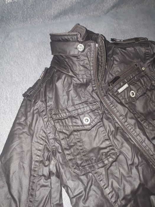 Продам куртку осень 20000