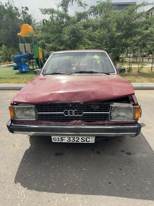 Audi 100 c2  2.2 объем