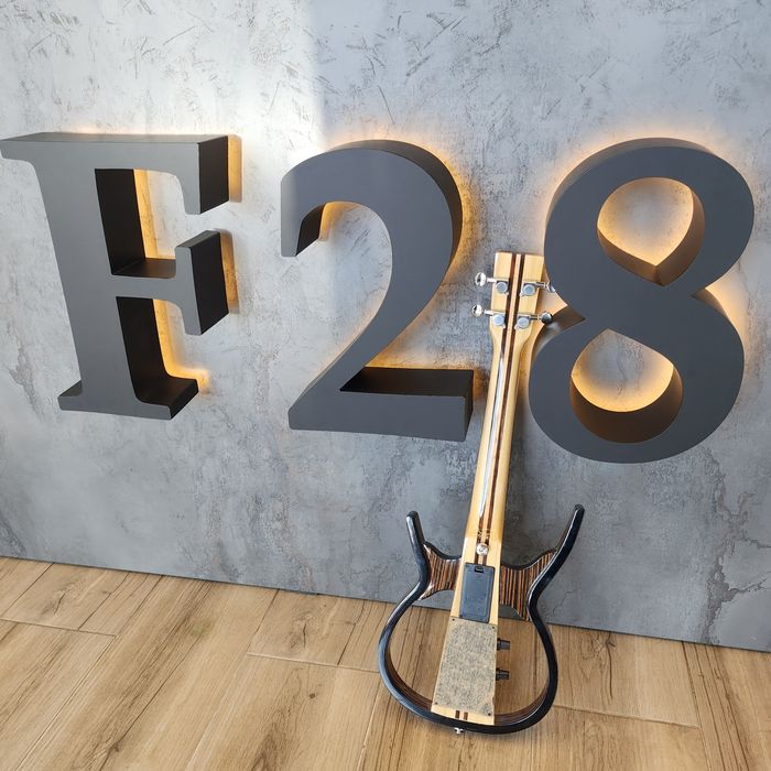 Amanet F28: Instrument muzica electric UKULELE (L)