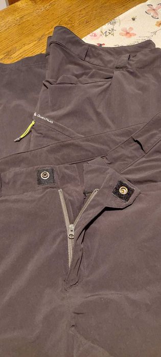 Pantaloni drumeție Forclaz 500 Quechua Decathlon ca NOU- marime 2XL