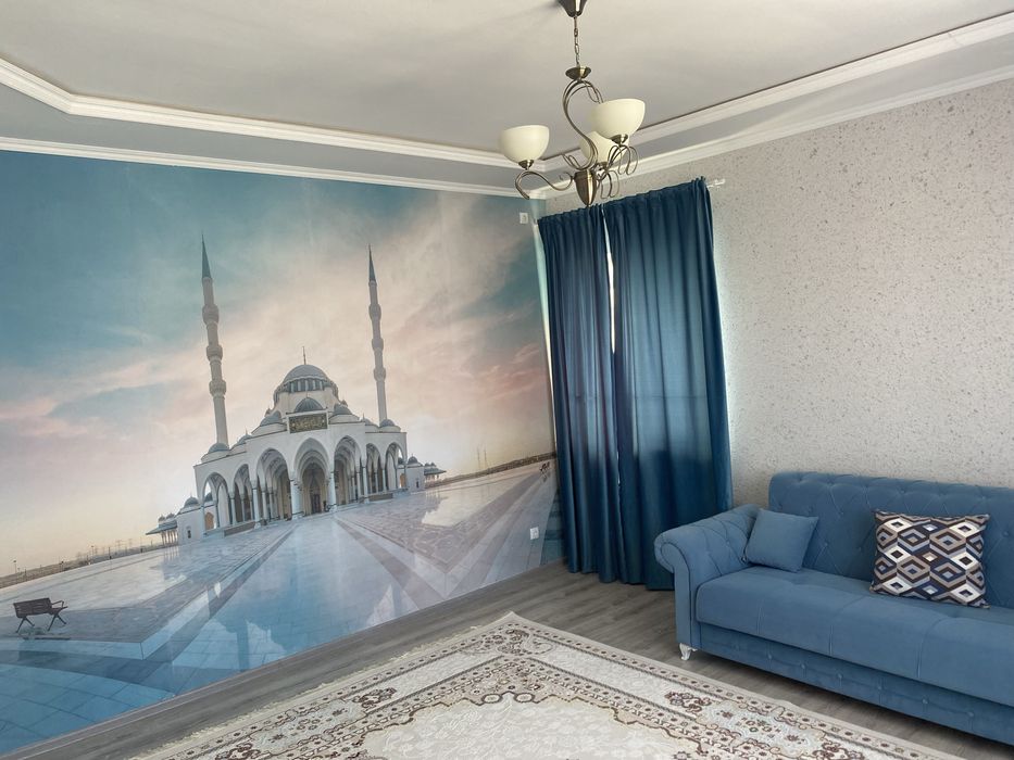 Дом мансардный большой