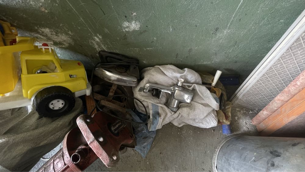 Продам утюг. Продам утюг. Продам утюг