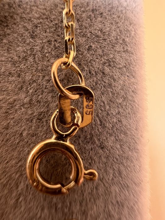 Продам золотой браслет.