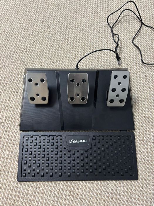 Плэйстэйшен 4 и Игровой руль