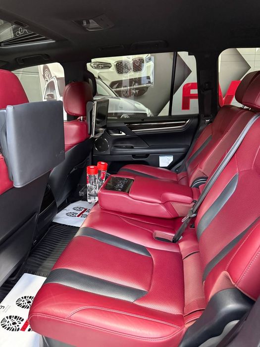 Lexus LX 570  Super Sport  аренда. с.  выкуп