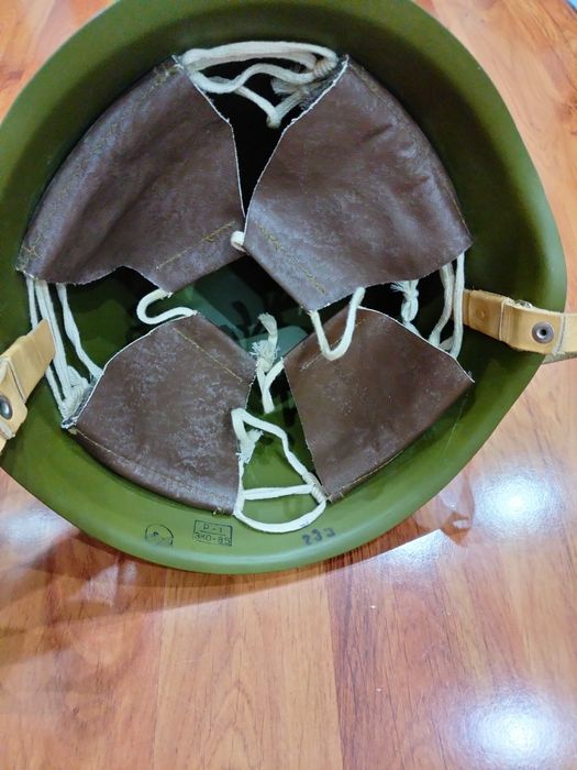 Советский армейский шлем СШ-68