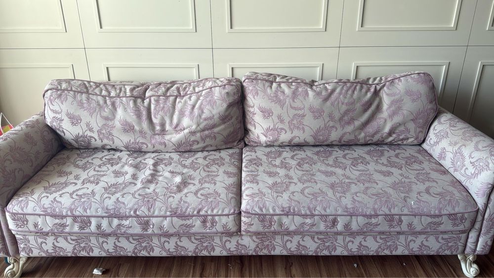 Диван стильный для гостинной