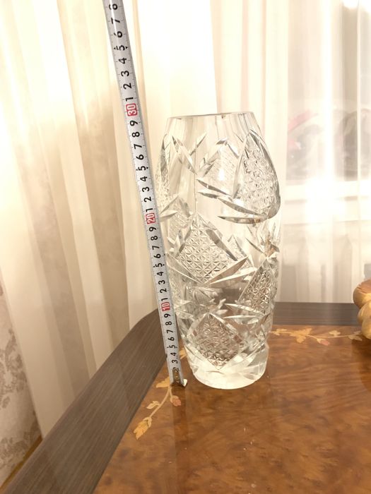 Вазы хрустальные, большие