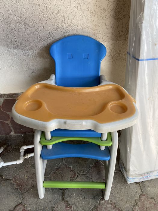 Детское кресло..