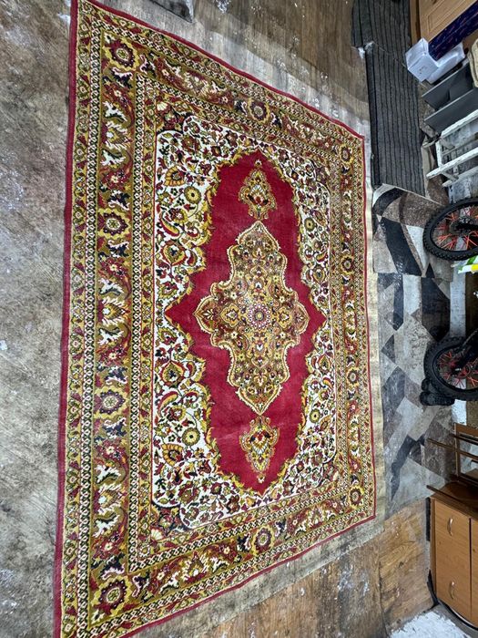 Продам ковер б,у натуральный