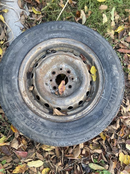 Балон на автомашину с дисками