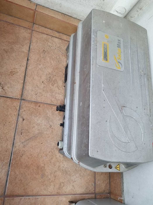 Invertor SOLARMAX 6000C defect