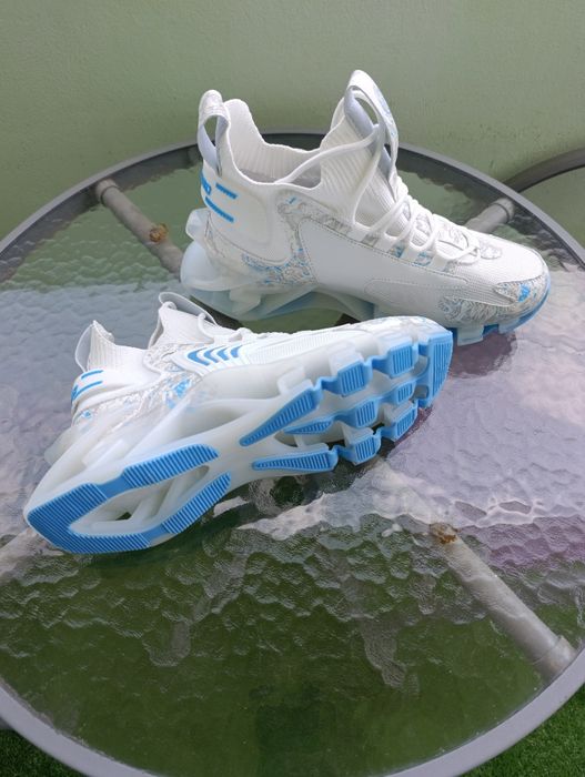 Продавам маратонки