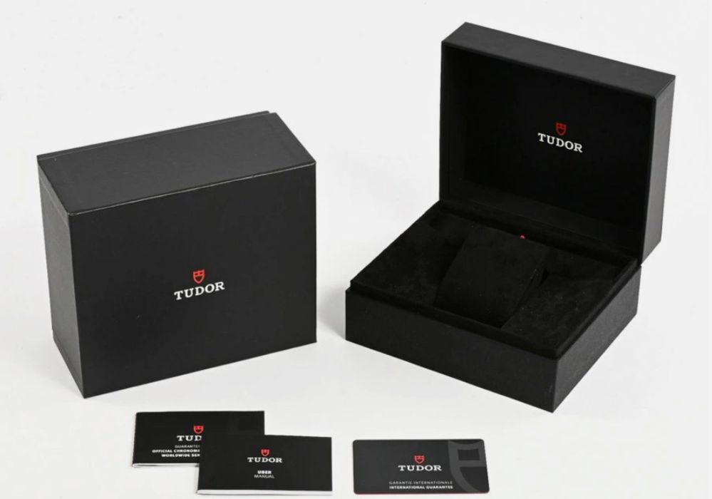 Tudor fxd новые 2 ремешка