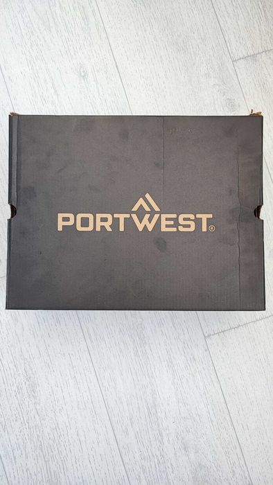 Продам рабочую обувь зимнюю