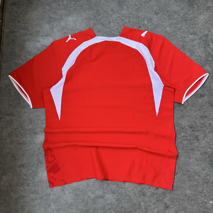 Tricou fotbal  vintage elvetia  Puma Switzerland  Jersey Red marimea M Football sezon 2006-2008