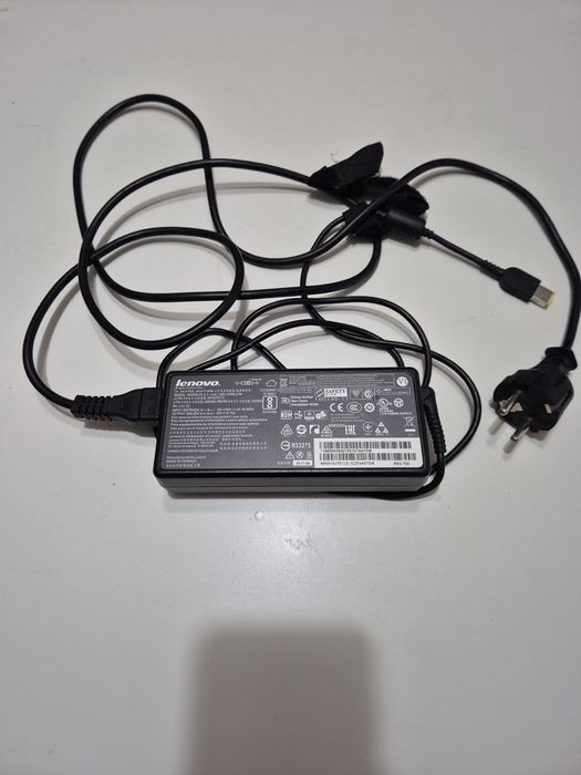 Încărcător Original Lenovo Y520 135W
