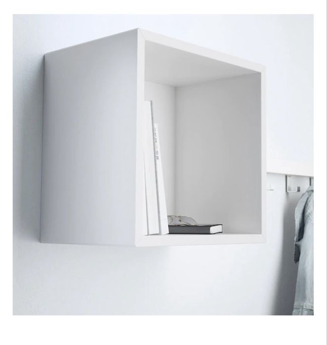 Тумбочка настенная