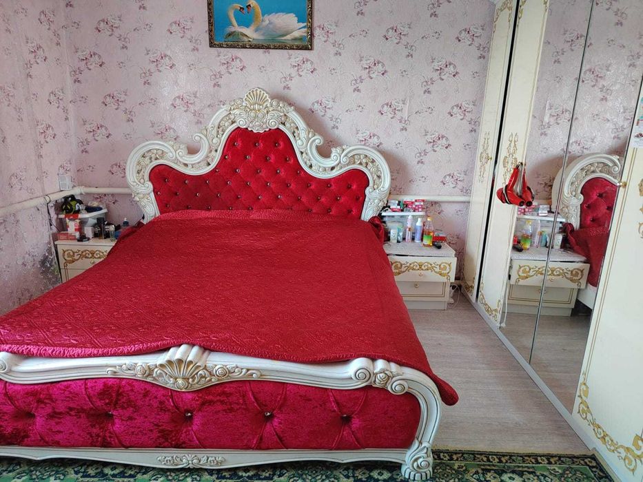 Продаётся ухоженный дом (1/2), в селе Перцовка