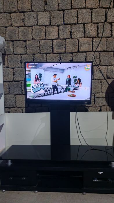 Телевизор самсунг 32 LED TV