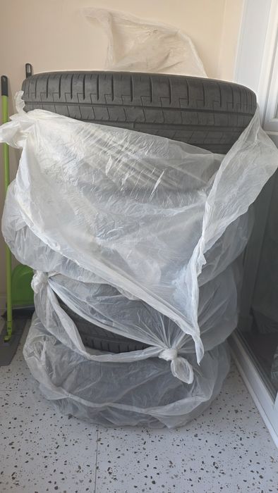 Летние шины Pirelli 265/40 r 22