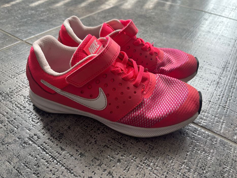 Маратонки Nike р.34