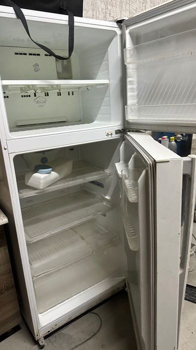 Холодильник Daewoo Electronics FR-590 NW