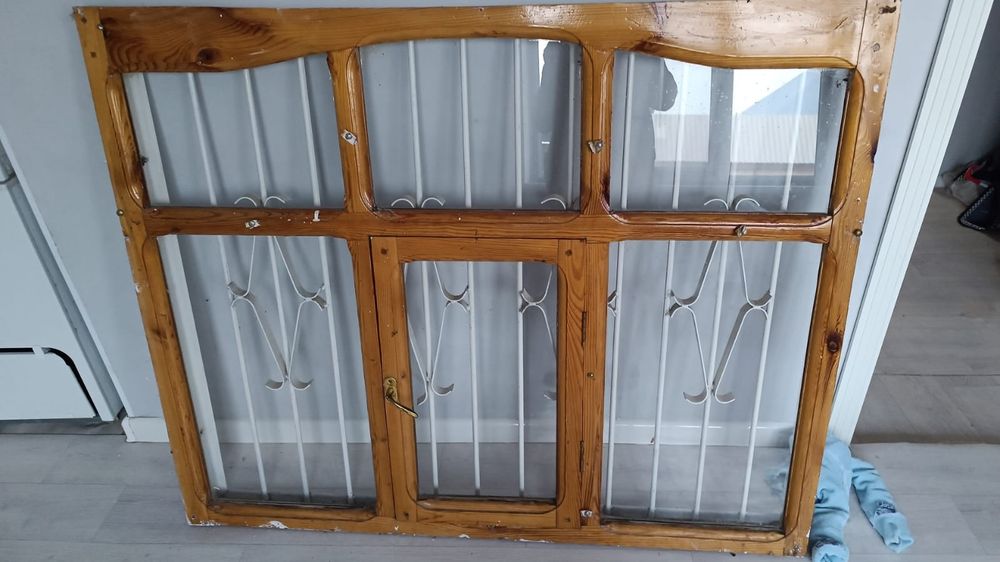 Деревянные окна на продажу