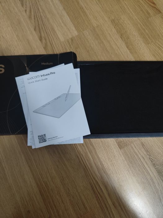 Tabletă grafică Wacom Intuos Pro Medium – profesională