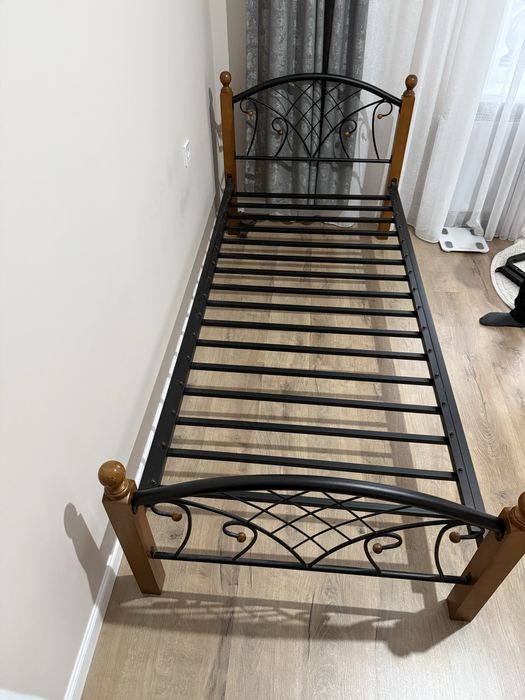 Односпальная кровать