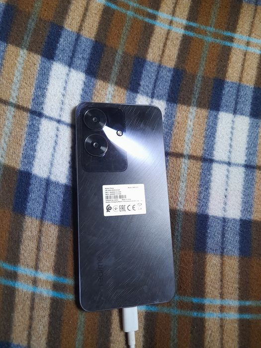 Телефон Realme note 60